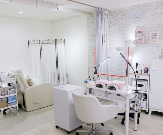 nail salon  Ange